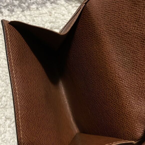 Louis Vuitton - EUC - Picture 8 of 10